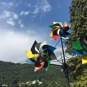 Le Girandole , Côme Italia